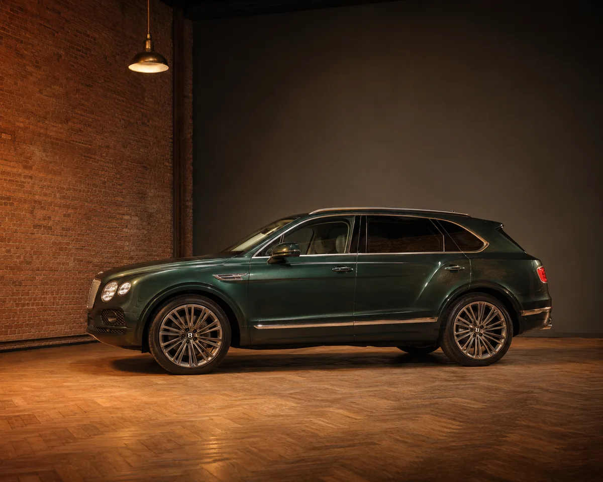 BENTLEY Bentayga — Sportwagen aus der Prestige Selections Kollektion in Freiburg